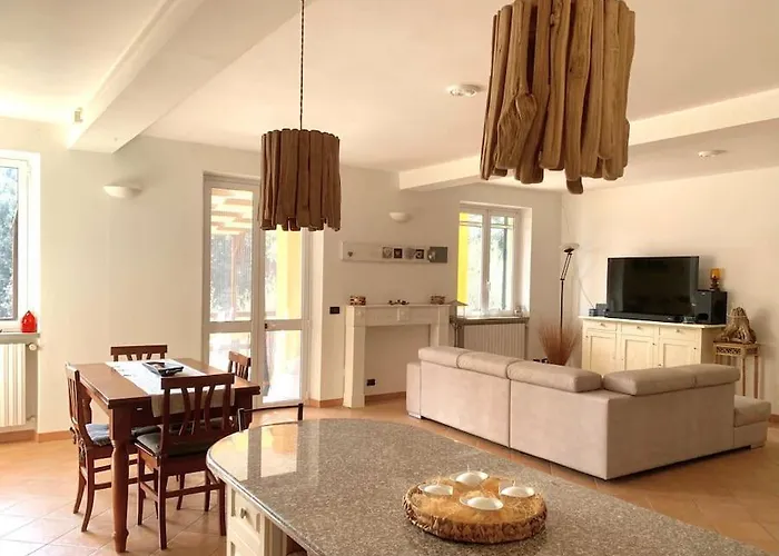 Villa Claudia, Citra 010037-lt-0678