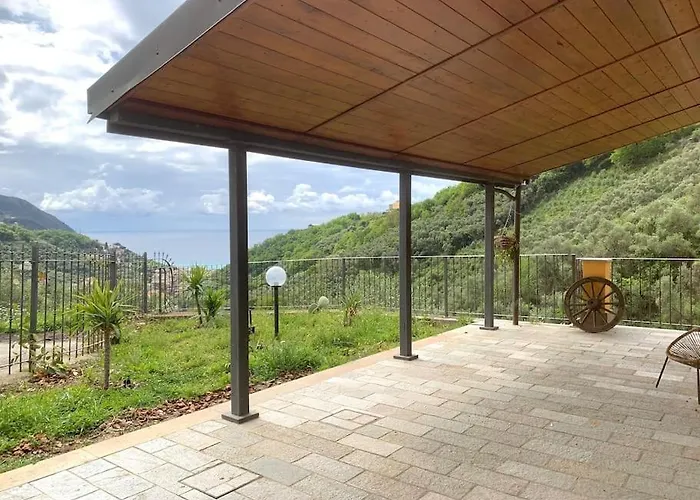 Claudia, Citra 010037-lt-0678