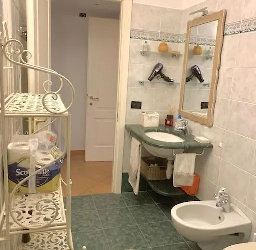 Claudia, Citra 010037-lt-0678 *